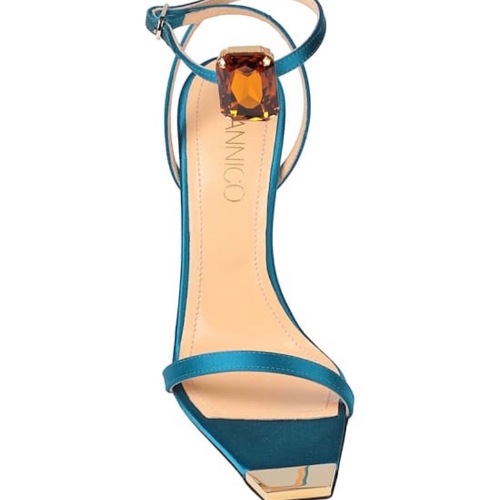 Giannico sandals